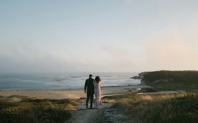 Ditch the Guestzilla! Is a Micro Wedding Right for You?